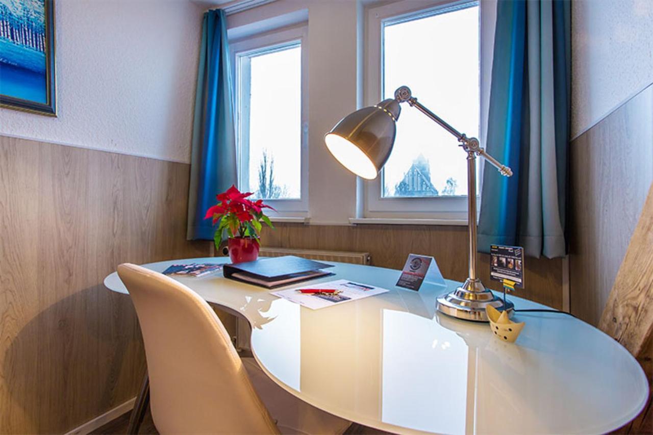H& Im Herzen Der Stadt Nr.17-karl Mit Küche, Wohnzimmer Und Esstisch *